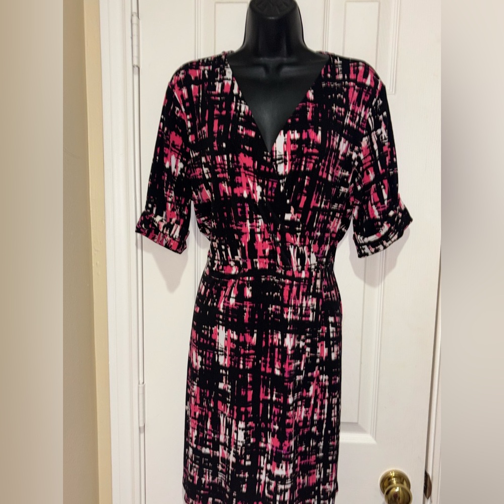Women’s Black and Pink Printed V-Neck Dress